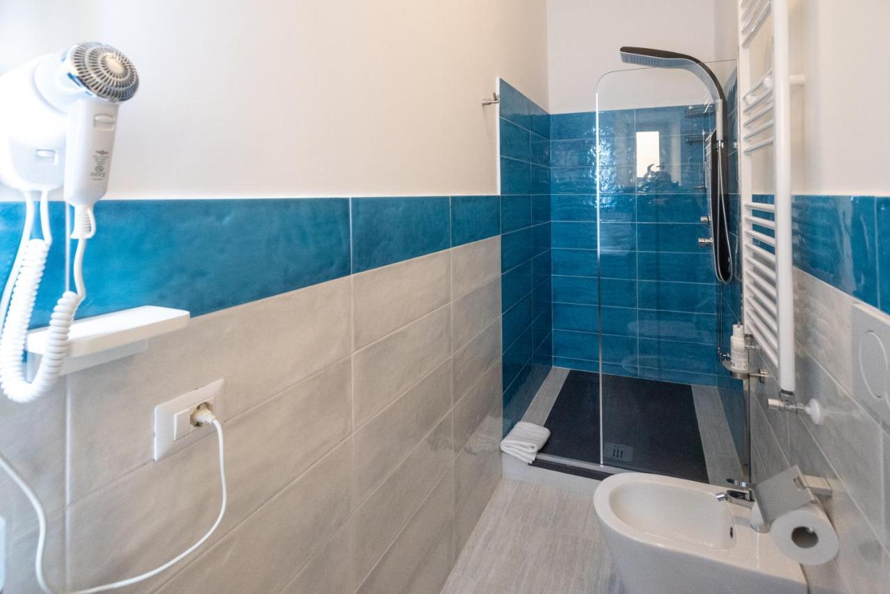 Room With Independent Entrance - Termini/Aquarium Rome Luaran gambar