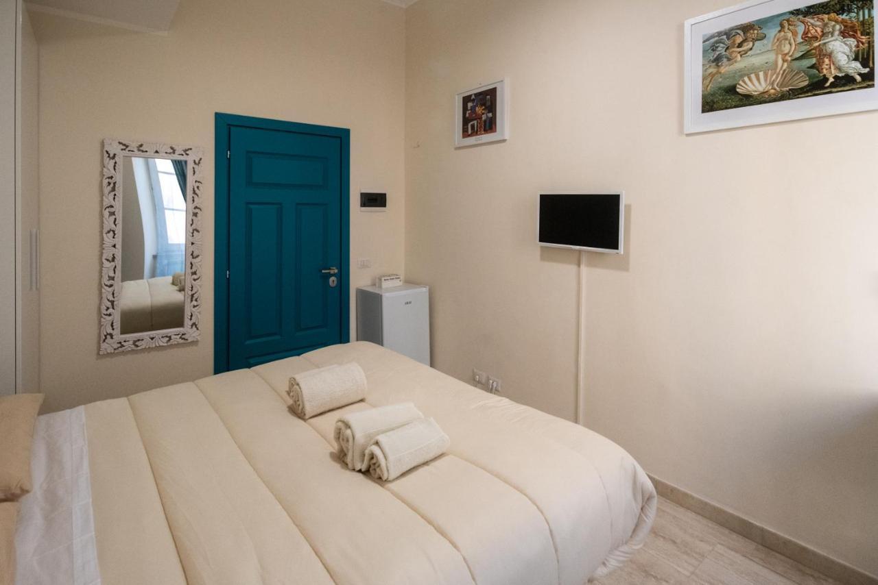 Room With Independent Entrance - Termini/Aquarium Rome Luaran gambar